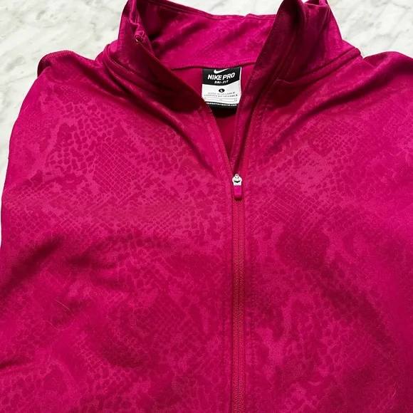 Nike Pro Dri-FIT Half Zip Women’s Pullover in Bold Pink/Magenta - Picture 2 of 12